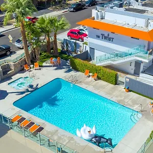 *** Hotel The Twist United States
